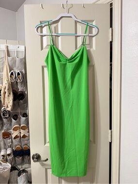 Zara Women’s Green Midi Dress